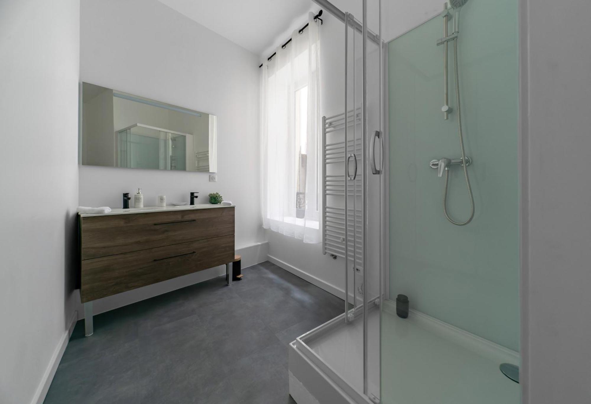 Le Ravy - Appartement Design, 2 Chambres, Centre Ville Vichy Exterior foto